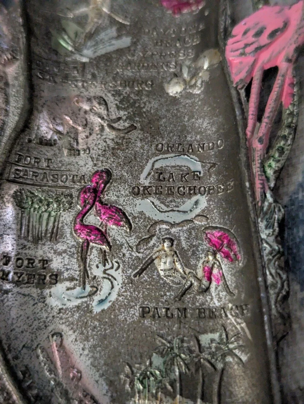 Vintage Florida Flamingo Decorative Reptile-Themed Tray, Pink and Silver - Japan